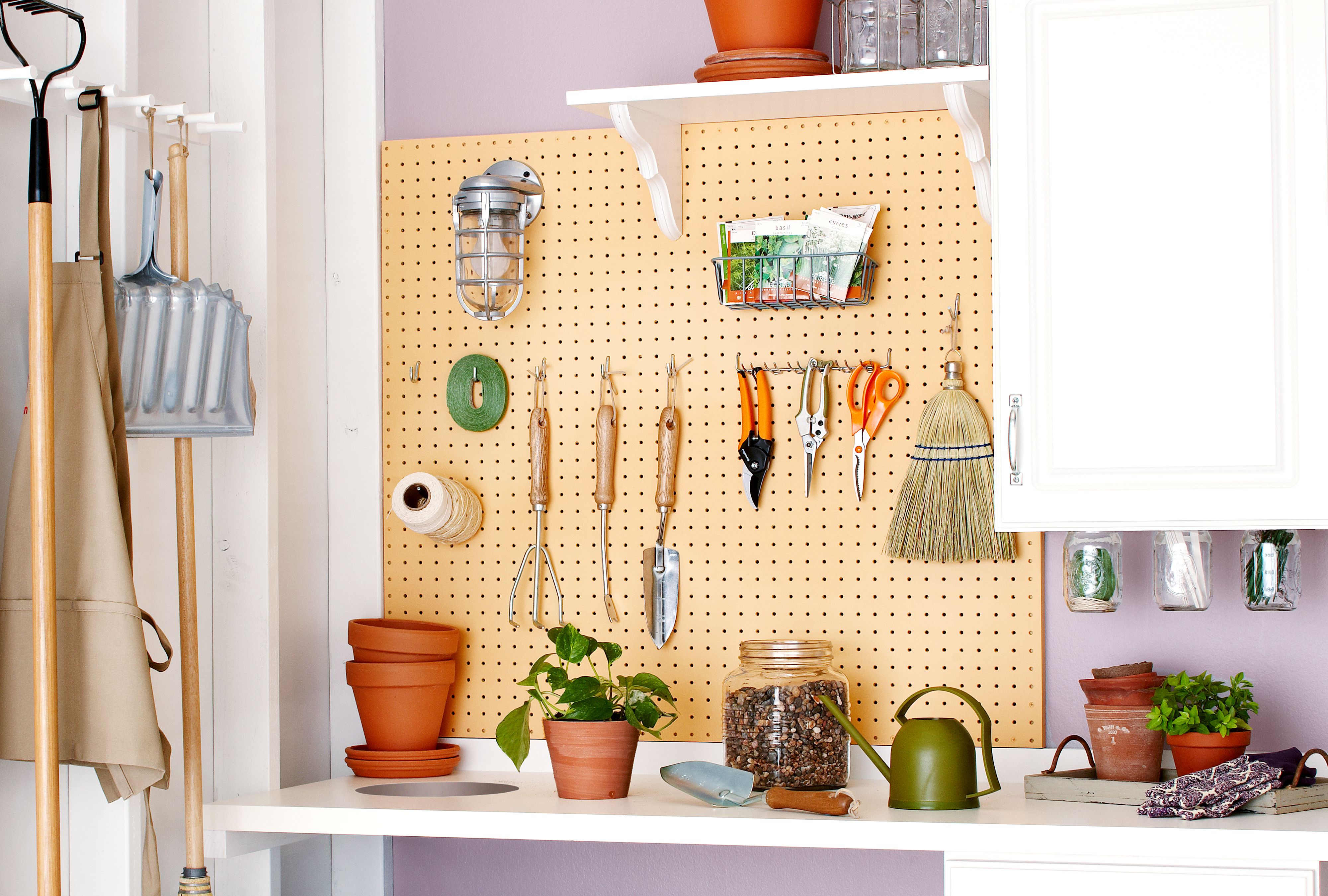 Transform Your Gardening Experience: Essential Tips for Organizing Your Supplies